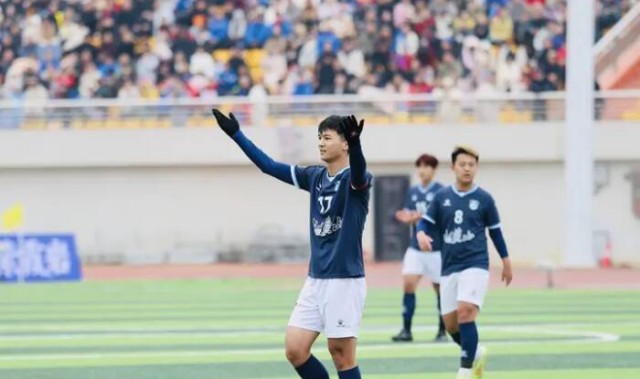 博鱼体育-央视《天下足球》关注泰安！王子安康此粒世界波入选本期“一周十佳进球” 位列第六