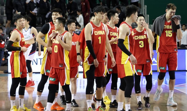 博鱼体育-男篮集训名单公布：赵睿&amp;赵继伟&amp;张镇麟领衔 周琦郭昊文落选