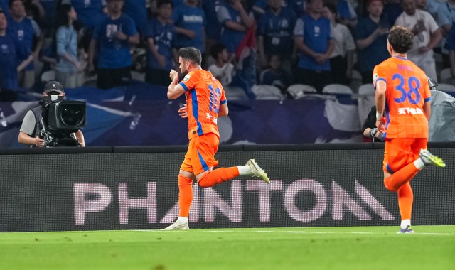 金靴稳了？卡扎近2场对国安&amp;amp;申花狂进7球，近7场轰14球&amp;amp;赛季22球